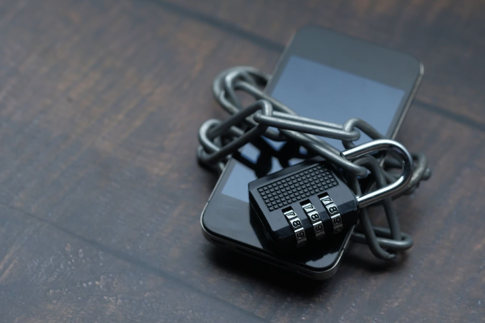 Smartphone with a padlock, representing securing your Instagram account